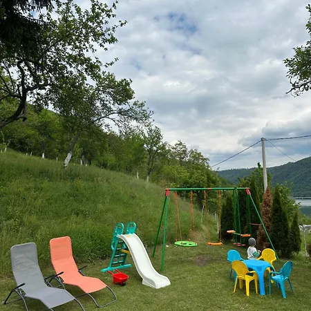 Weekend Getaway House 펜션 Gorazde